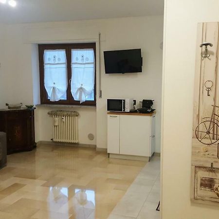 Casa Della Nonna Per Voi Parcheggio Gratuito Condizionatore Portatile Cir 0052 아오스타 외부 사진